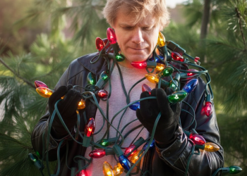 Seasonal Hustles: Must-Have Holiday Jobs for Fast Cash