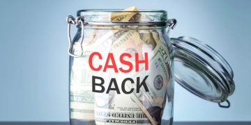 Cashback vs. Miles: The Ultimate Rewards Showdown for 2026